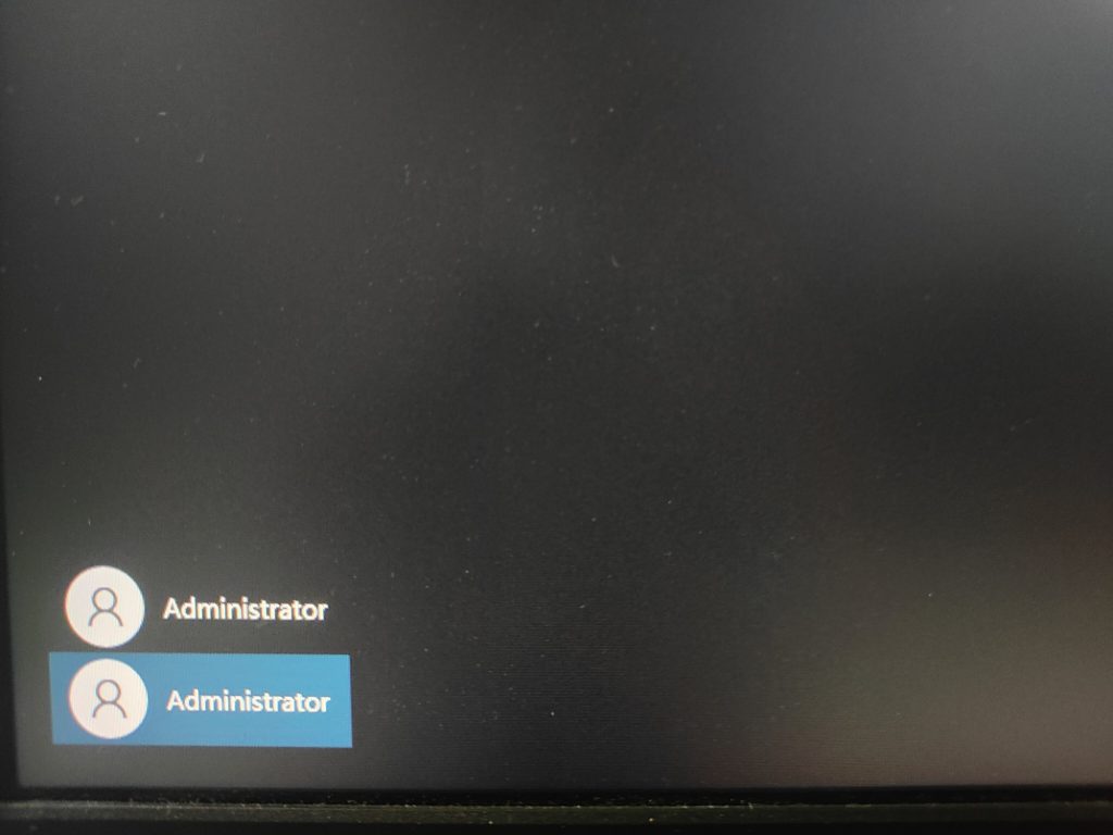 两个administrator账户