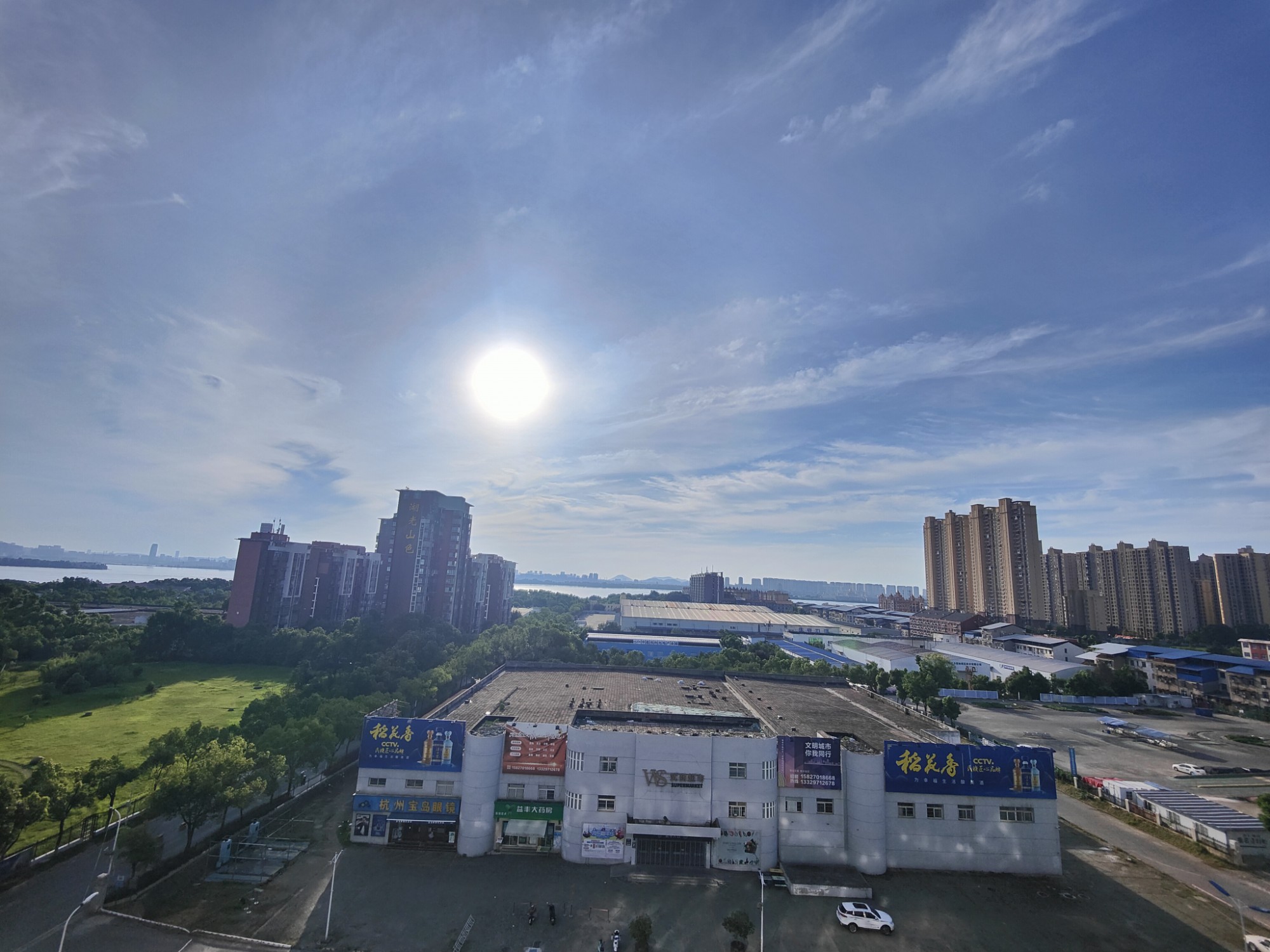 又来这坐车 又来这坐车