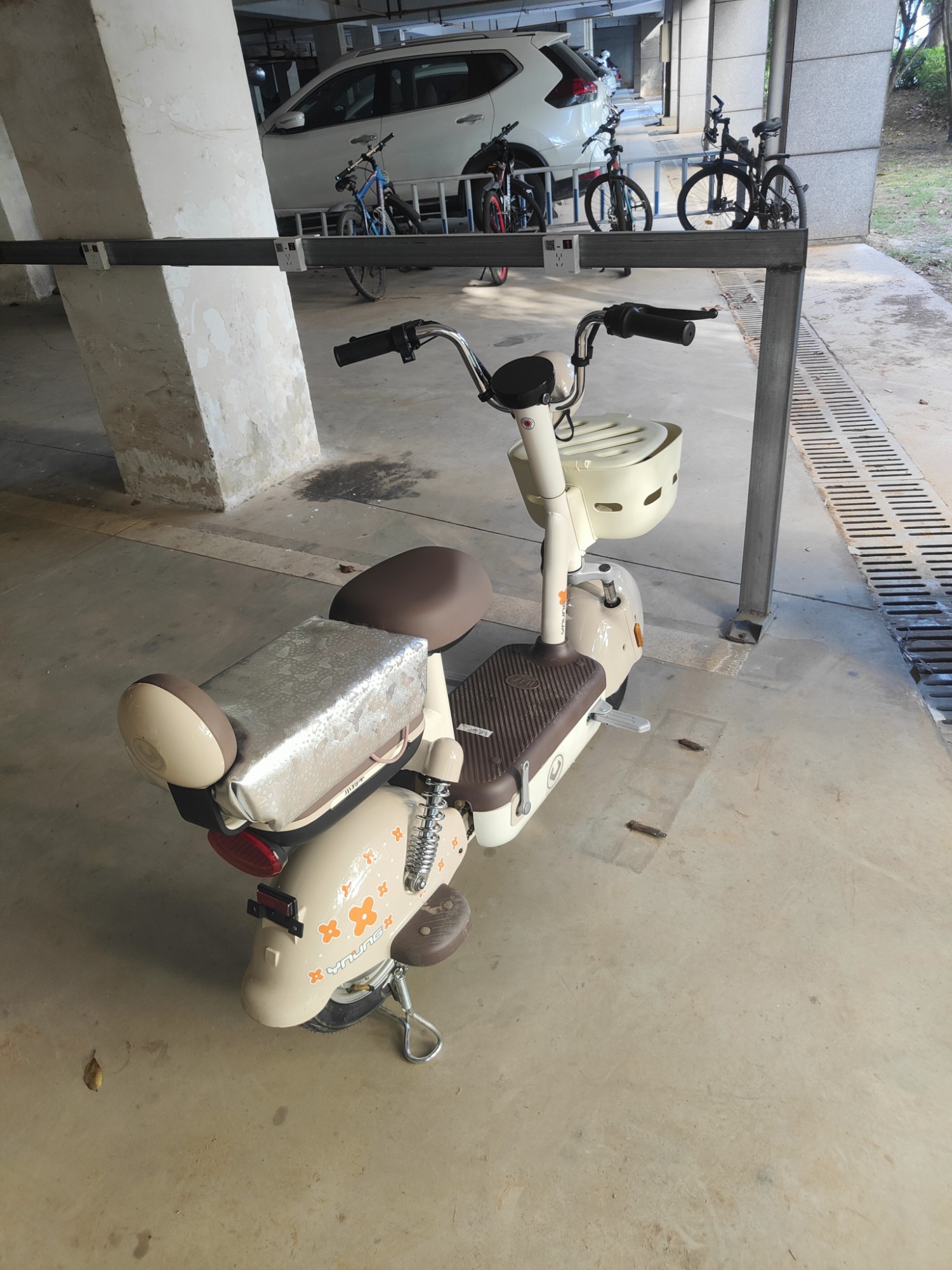 小电驴