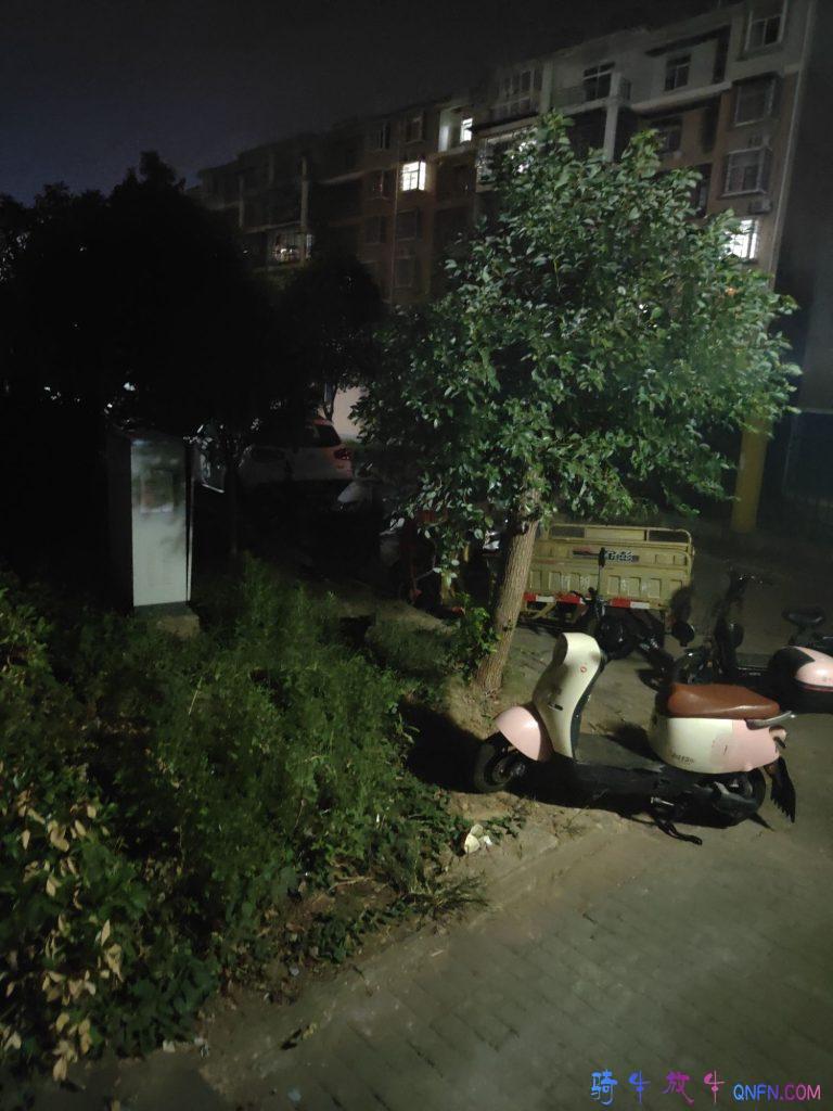 小镇的夜