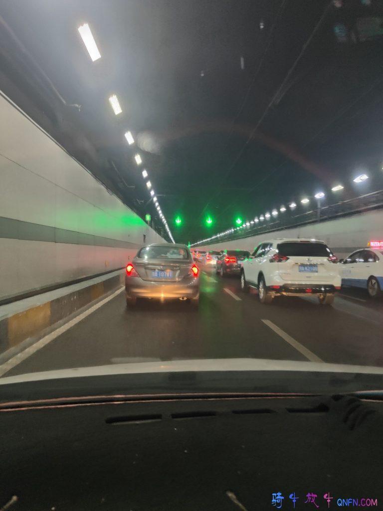 东湖隧道没哪天不堵车